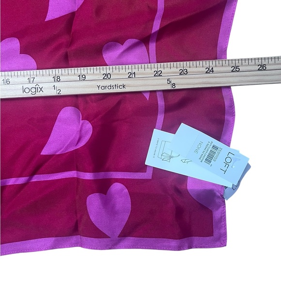 Silk Heart Print Scarf Pink Red Square Valentines Love Gift Idea New With Tags - Picture 7 of 9